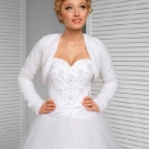 brautjacke-aus-fellimitat